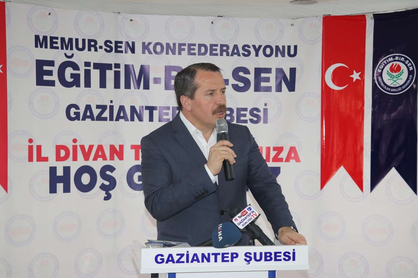 Memur-Sen Genel Başkanı Yalçın, Gaziantep'te İl Divan Toplantısına katıldı